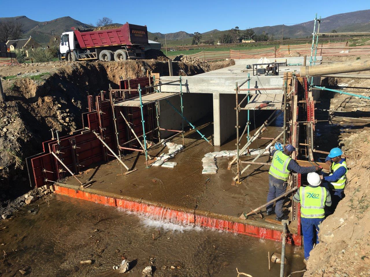 Culvert repair work near De Doorns.