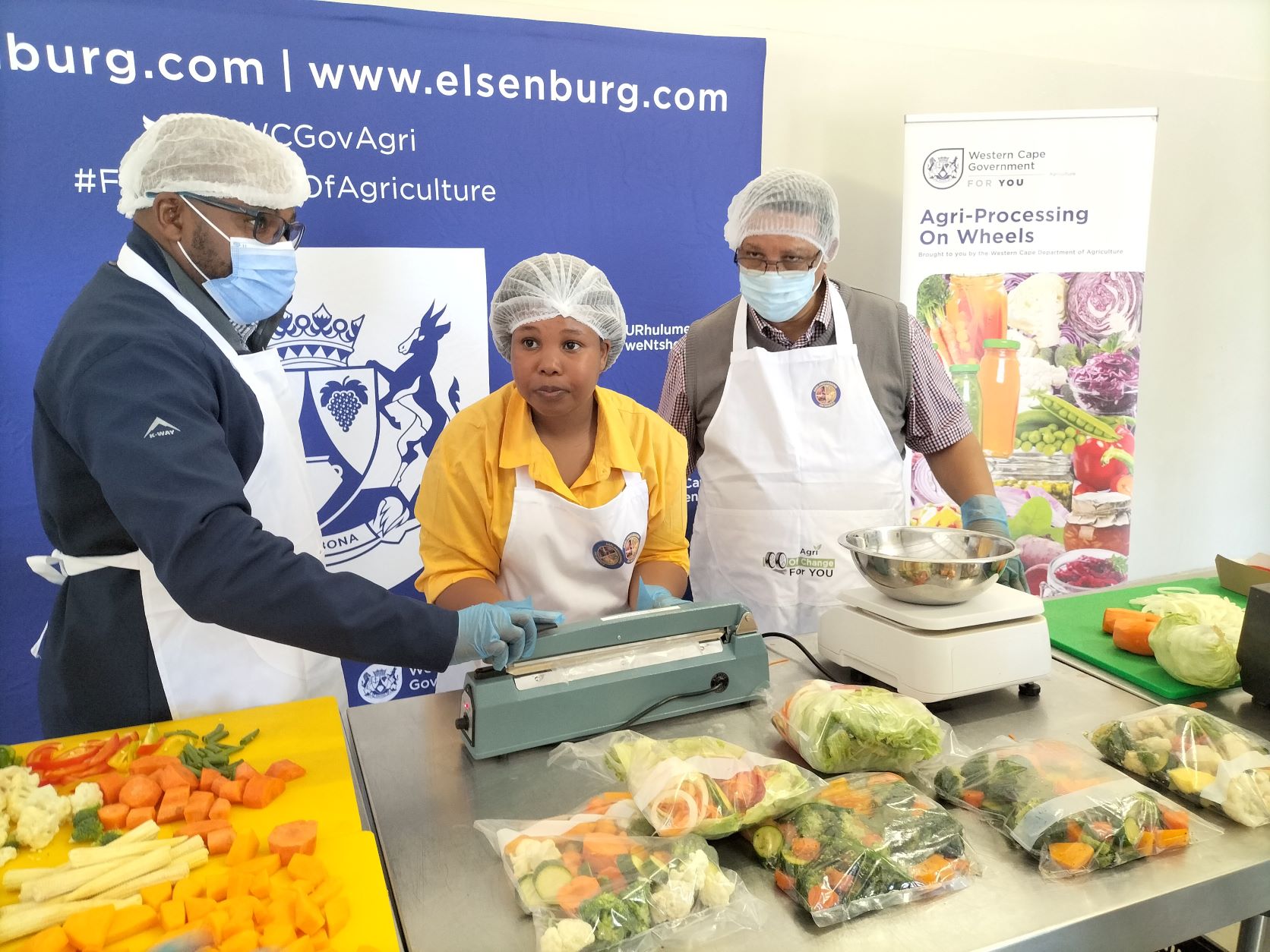 Dr Mogale Sebopetsa, Ziyanda Hadebe and Minister Meyer