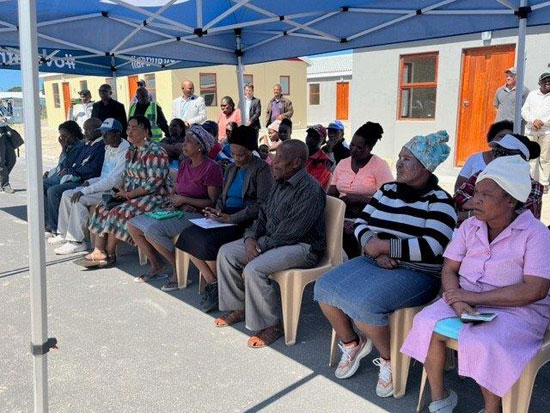 Provincial Minister Tertuis Simmers handed over new homes at 2 prestigious projects in Gansbaai