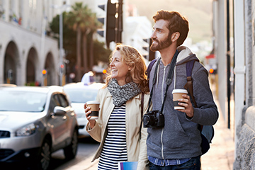 happy-tourists-in-cape-town