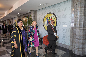 Helen Zille in provincial Parliament 