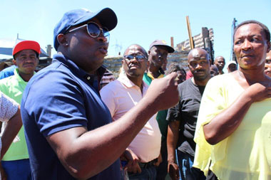 Minister Bonginkosi Madikizela to visit Paarl's Fire Victims