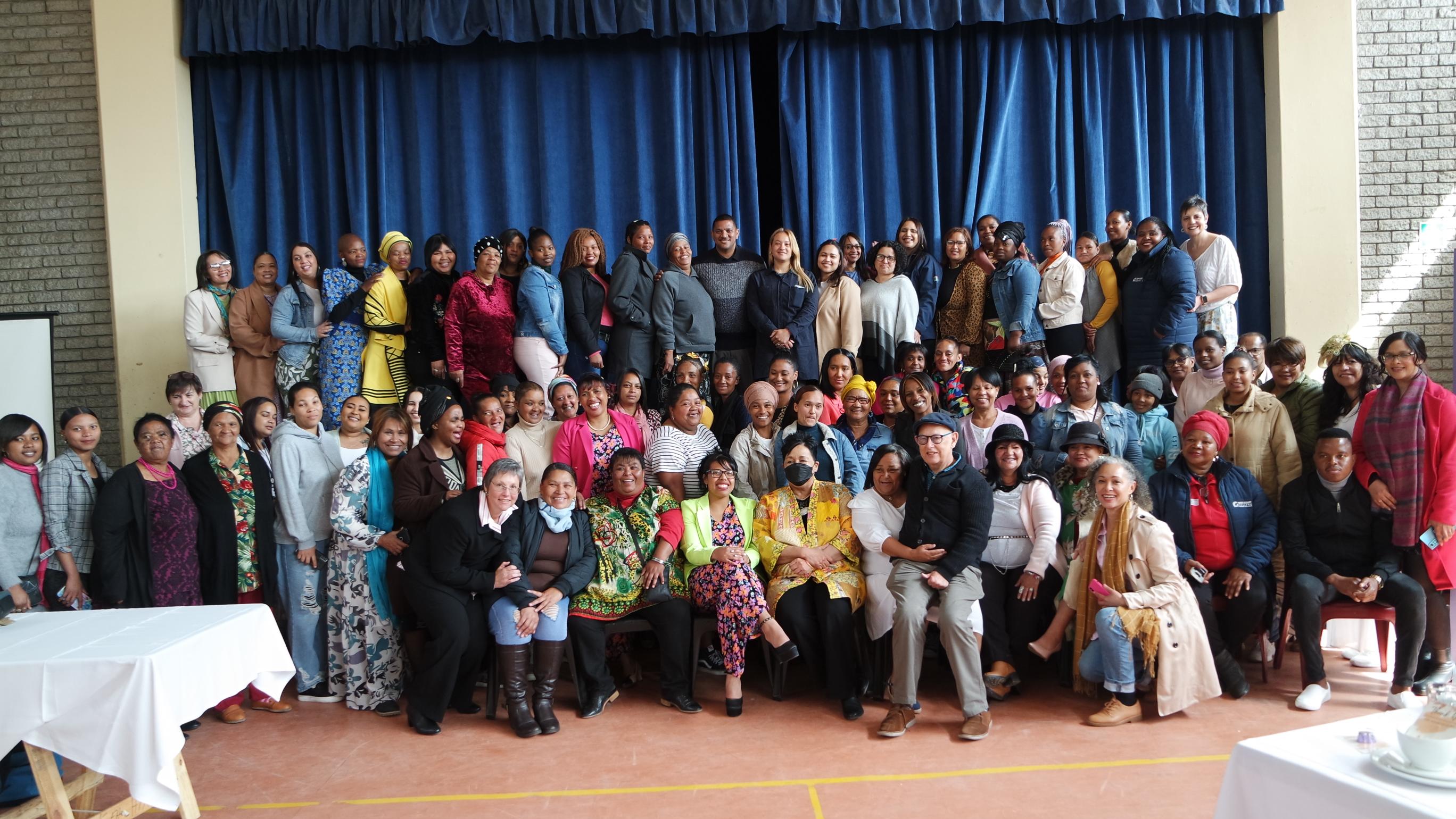 Group photo of women at Atlantis event