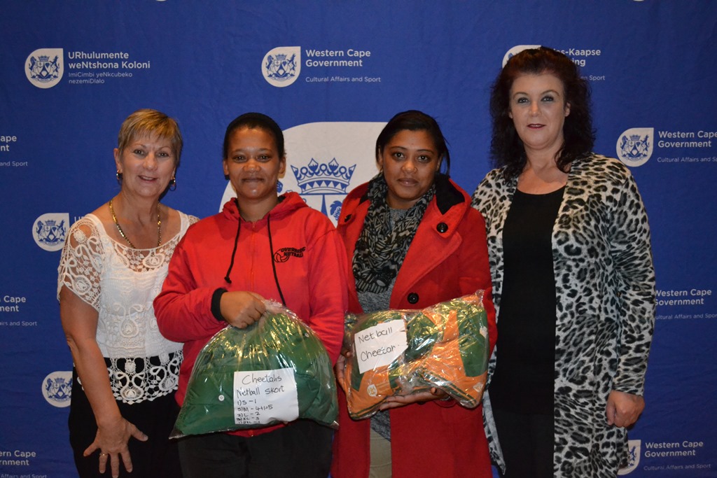 Minister Anroux Marais handed over netball kits to the Cheetahs Netball Club