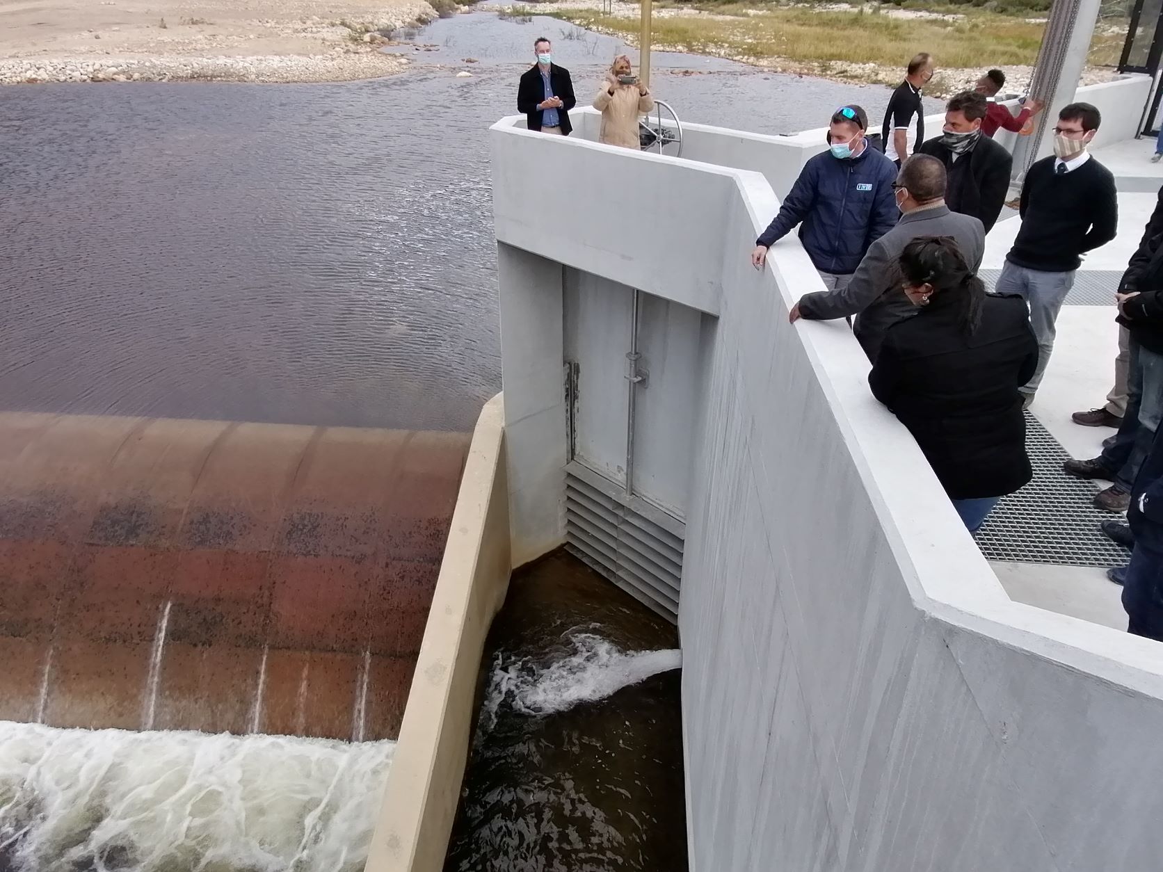 Minister Meyer at the handover of the Holsloot Project