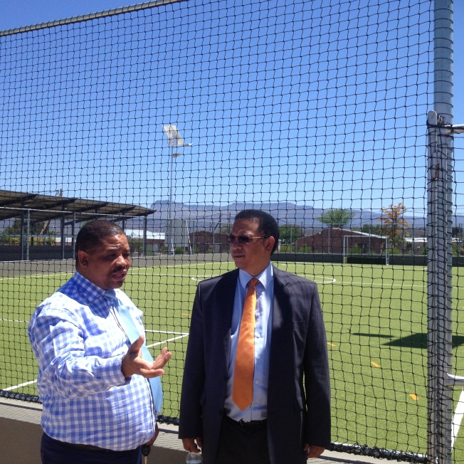 Municipal Manager, Jaffie Booysen and Minister Meyer in deep discussion in front of the combi-court