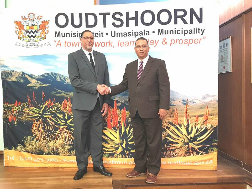 Minister Meyer and Mayor of Oudtshoorn Municipality