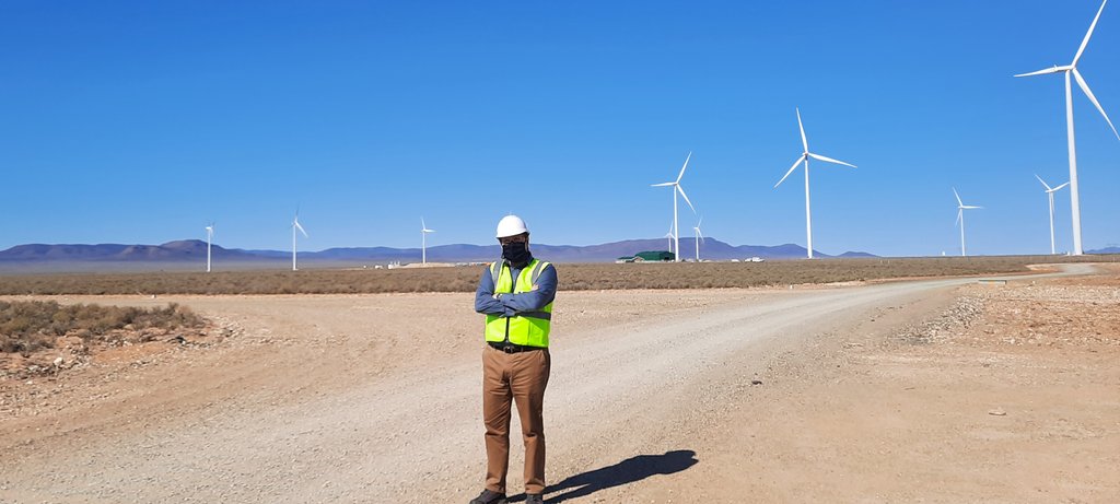 Minister Maynier visits Perdekraal East Wind Farm