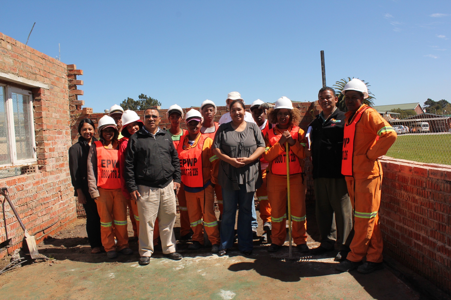 The EPWP trainees with Diana Bowie, Lucas Jacobs, Pat Jenniker and Nolan van Rhodie of the DTPW EPWP unit.