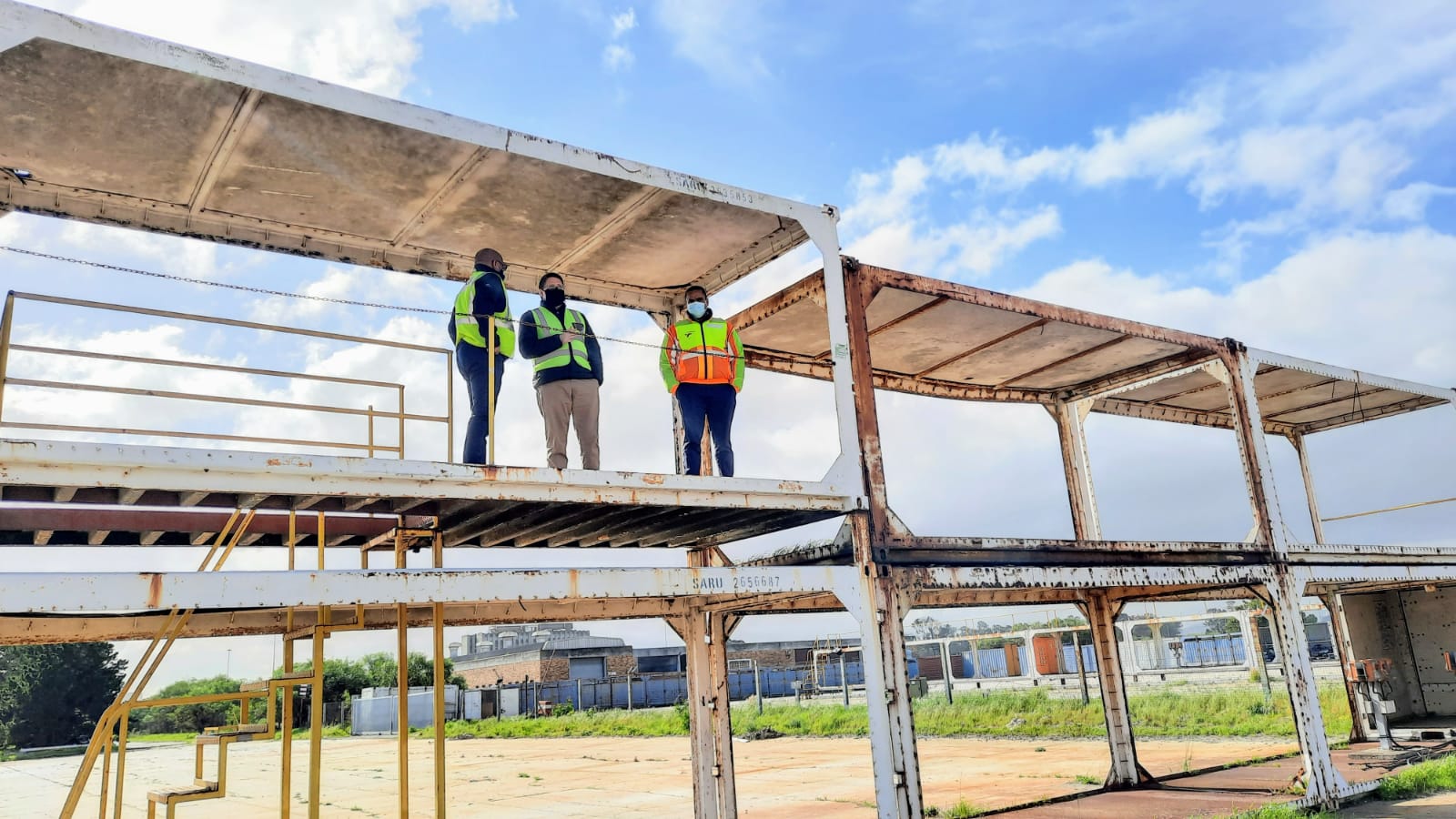 Premier Alan Winde and Minister David Maynier visit Belcon Terminal